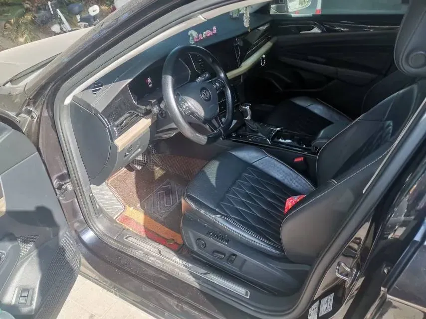 2020 Volkswagen Passat 2.0T 186HP L4 7DCT,autocango,china used car exporter,china ev exporter,chinese used car exporter,chinese used ev exporter