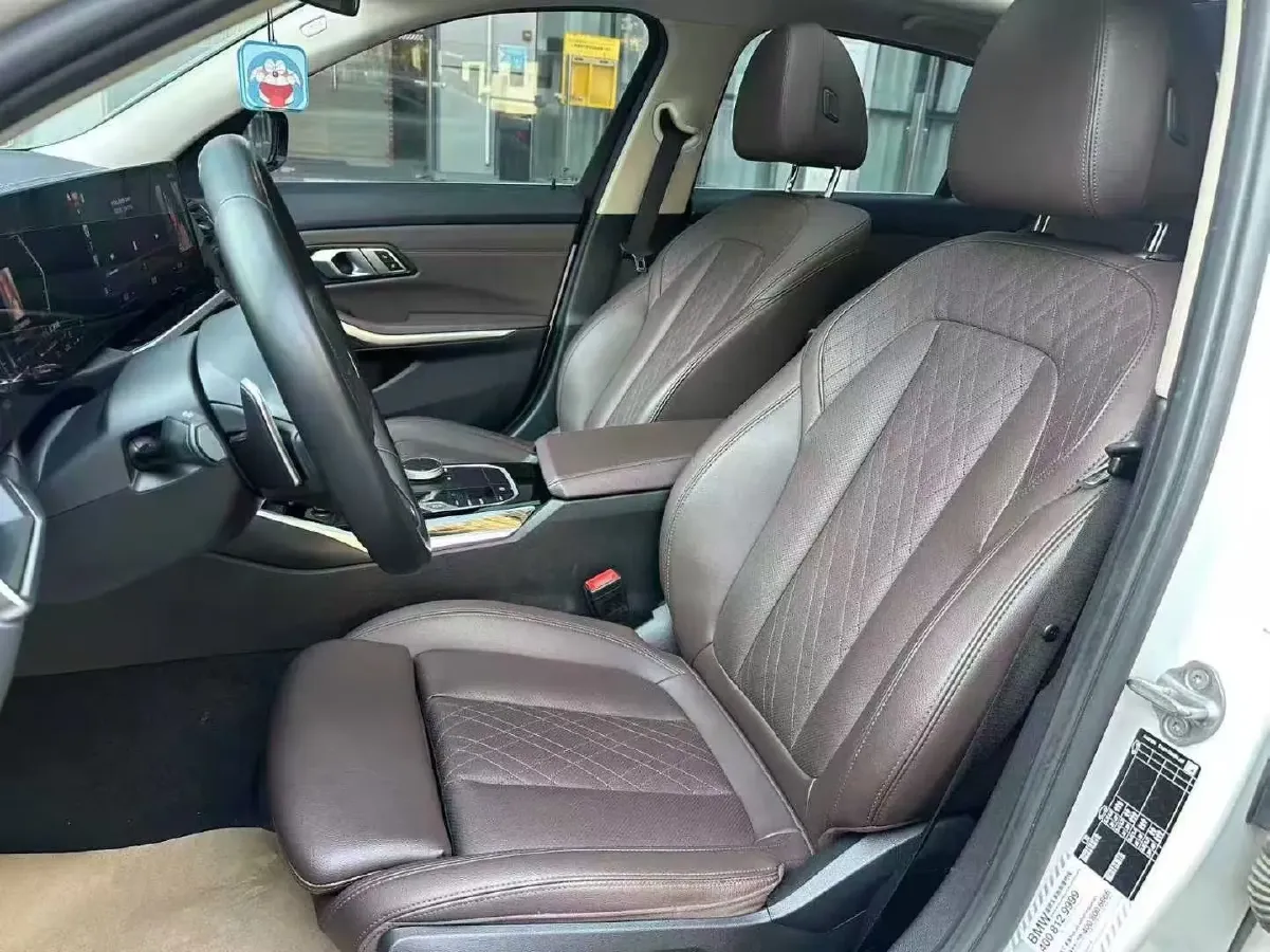 2023 BMW 3 Series 2.0T 156HP L4 8AT,autocango,china used car exporter,china ev exporter,chinese used car exporter,chinese used ev exporter