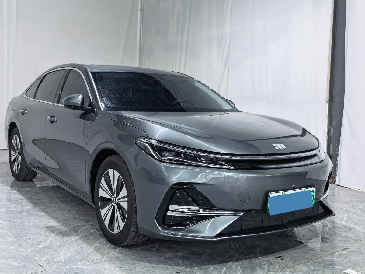 2025 Geely Galaxy A7 1.5L 112HP L4 1DHT PHEV,autocango,china used car exporter,china ev exporter,chinese used car exporter,chinese used ev exporter