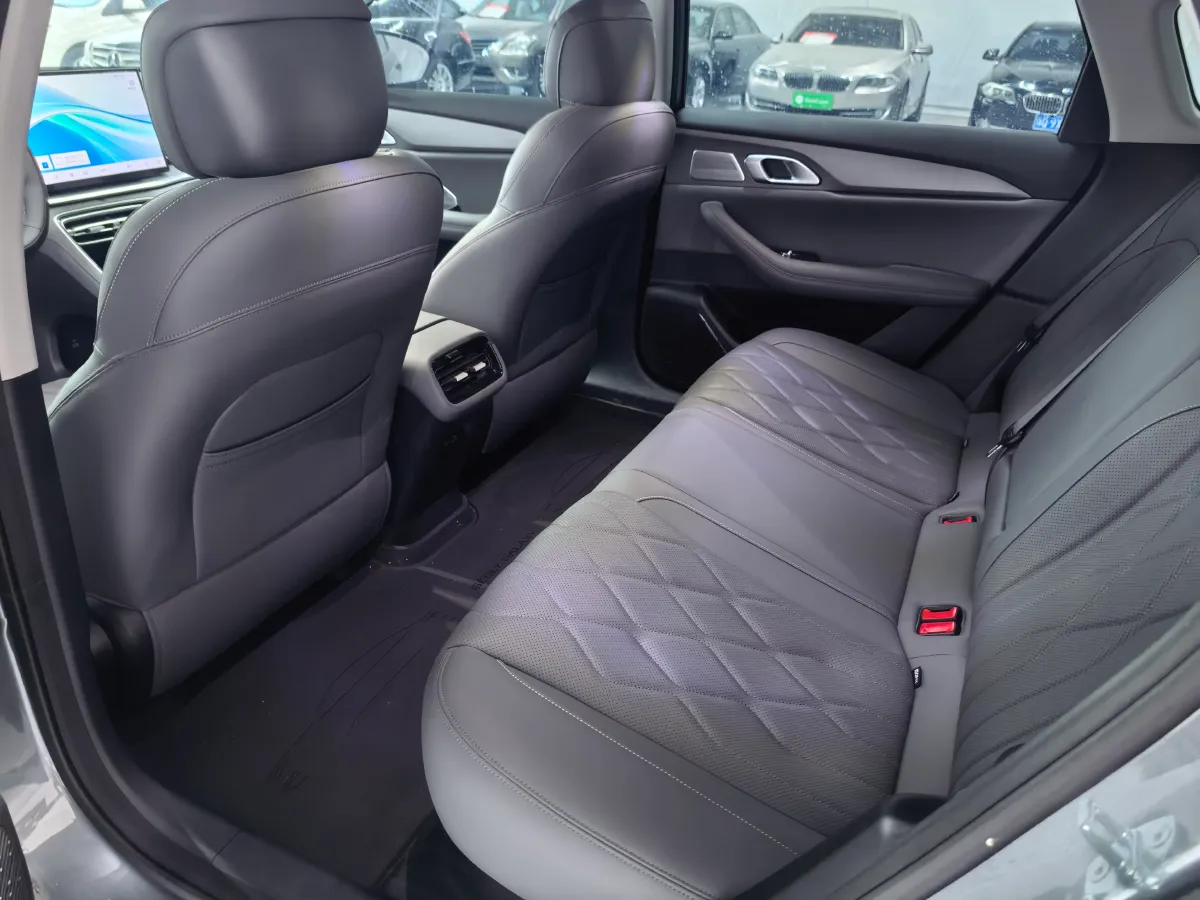 2025 Geely Galaxy A7 1.5L 112HP L4 1DHT PHEV,autocango,china used car exporter,china ev exporter,chinese used car exporter,chinese used ev exporter