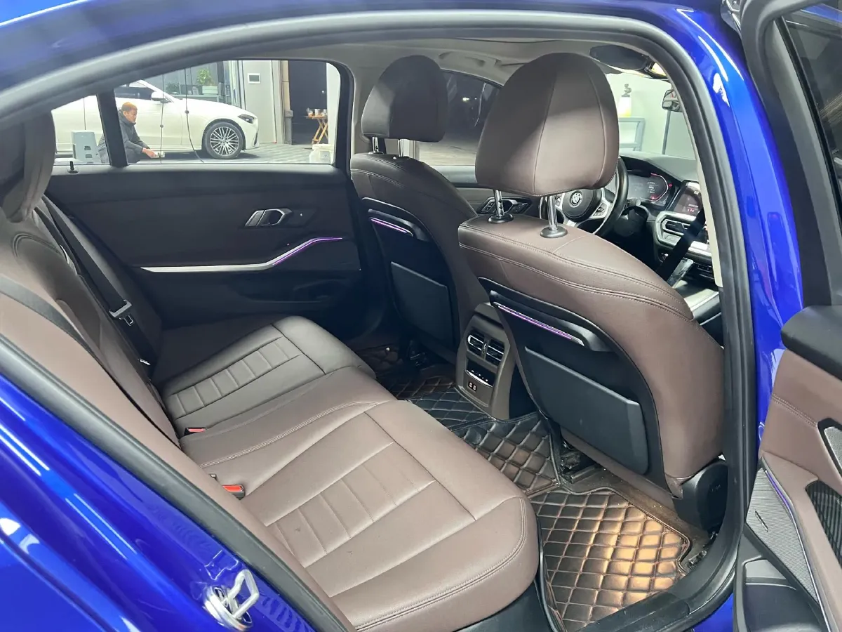 2021 BMW 3 Series 2.0T 184HP L4 8AT,autocango,china used car exporter,china ev exporter,chinese used car exporter,chinese used ev exporter