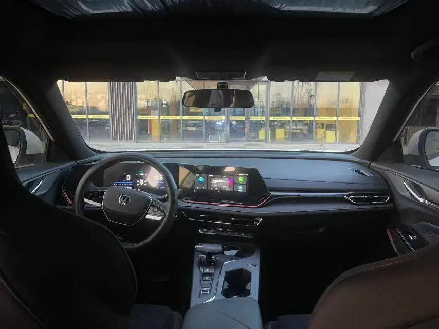 2024 ChangAn X5 PLUS 1.5T 188HP L4 7DCT,autocango,china used car exporter,china ev exporter,chinese used car exporter,chinese used ev exporter