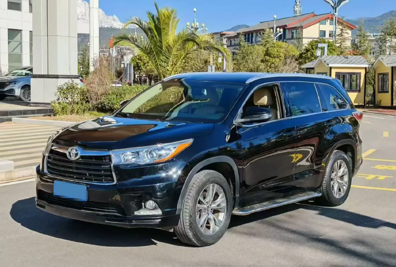 2018 Toyota Highlander 2.0T 220HP L4 6AT