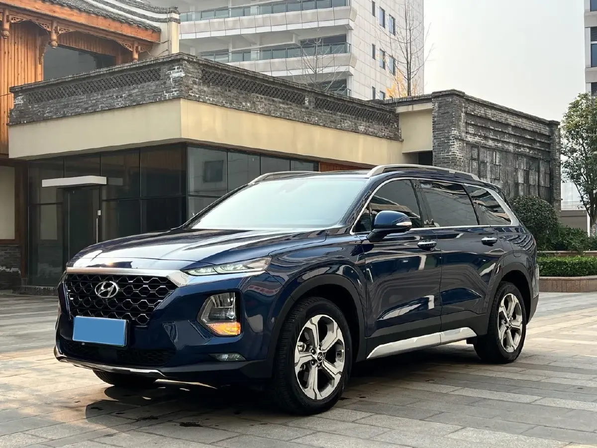 2019 Hyundai Santafe 2.0T 240HP L4 8AT