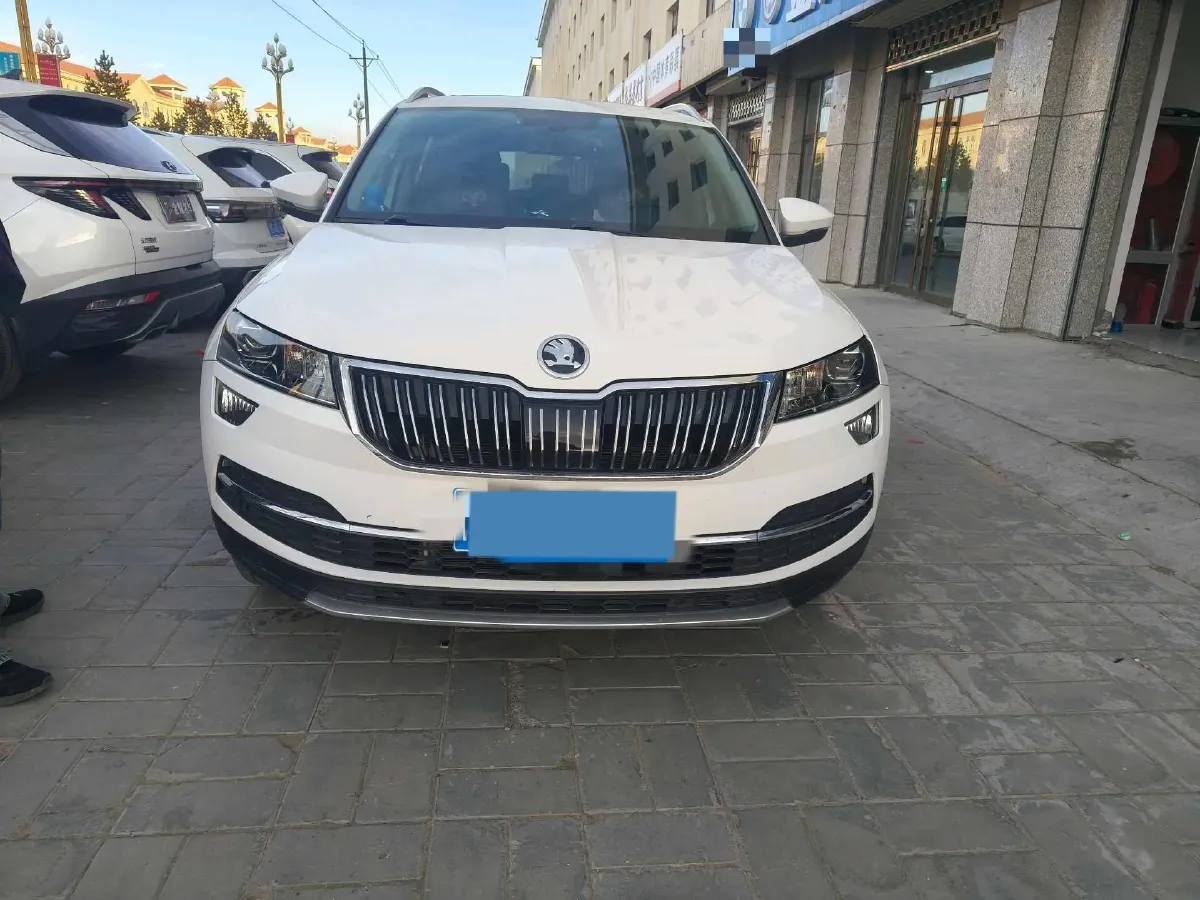 2021 Skoda Karoq 1.4T 150HP L4 7DCT,autocango,china used car exporter,china ev exporter,chinese used car exporter,chinese used ev exporter