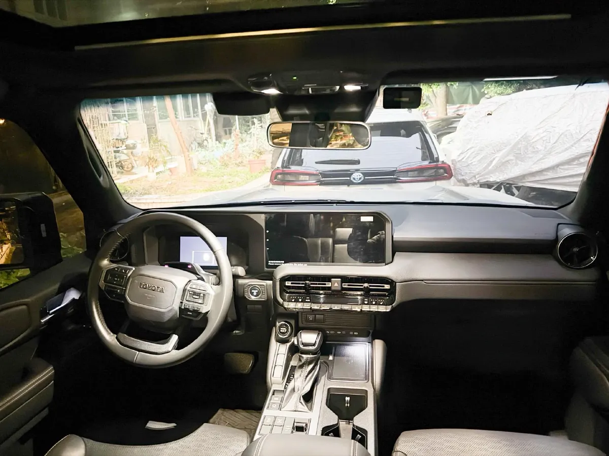 2024 Toyota Land Cruiser Prado 2.4T 282HP L4 8AT Hybrid,autocango,china used car exporter,china ev exporter,chinese used car exporter,chinese used ev exporter