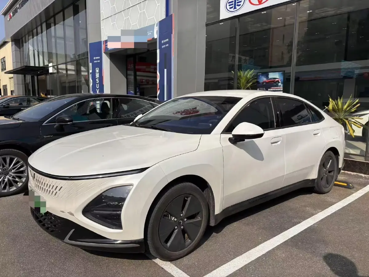 2023 WuLing XingGuang 1.5L 106HP L4 E-CVT PHEV 9.5KWH