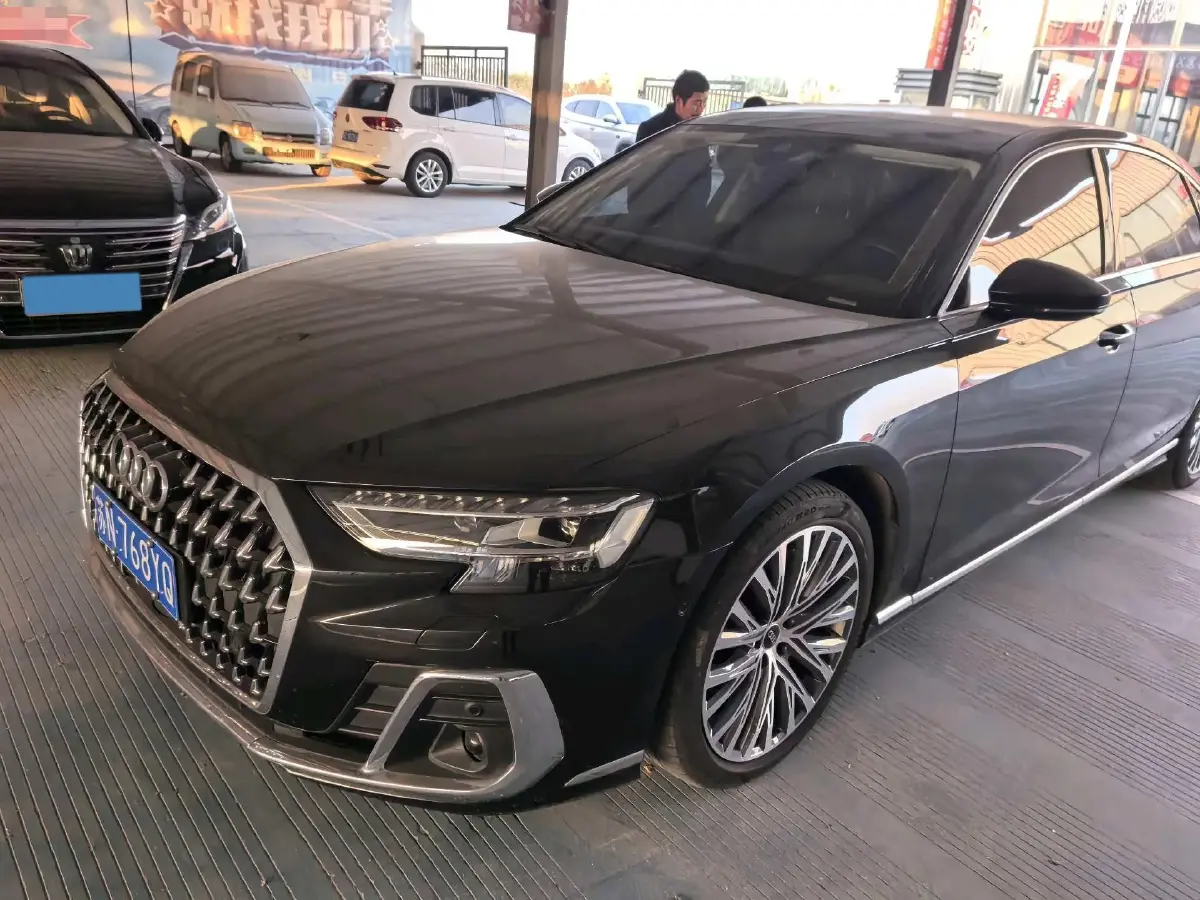 2023 Audi A8 3.0T 286HP V6 8AT