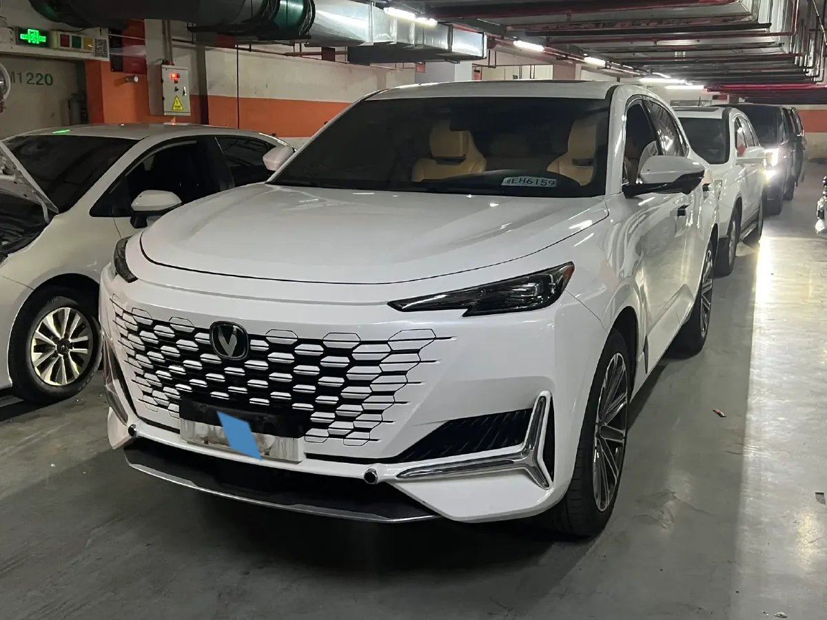 2023 ChangAn UNI-K 2.0T 233HP L4 8AT,autocango,china used car exporter,china ev exporter,chinese used car exporter,chinese used ev exporter