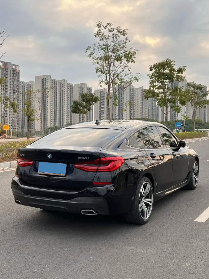 2022 BMW 6 Series GT 2.0T 245HP L4 8AT,autocango,china used car exporter,china ev exporter,chinese used car exporter,chinese used ev exporter