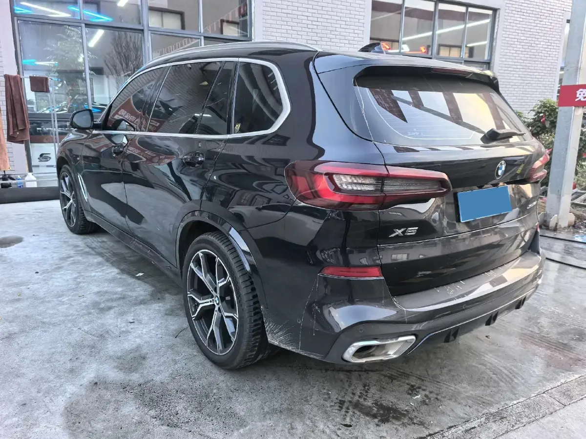 2022 BMW X5 2.0T 245HP L4 8AT,autocango,china used car exporter,china ev exporter,chinese used car exporter,chinese used ev exporter