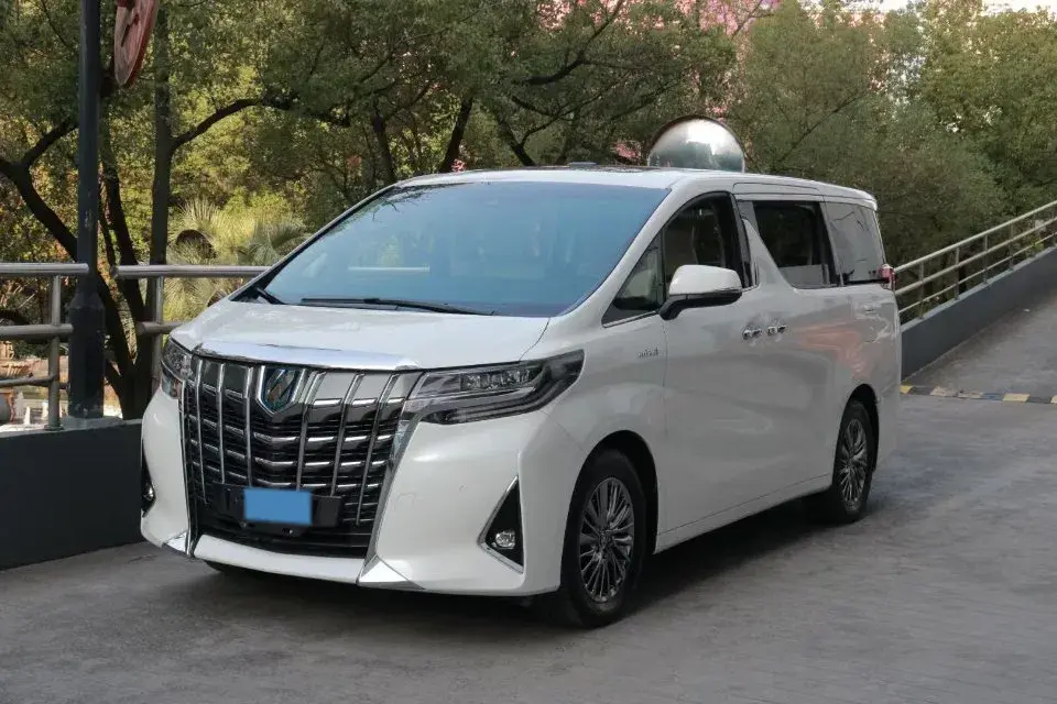 2019 Toyota Alphard 2.5L 117HP L4 E-CVT Hybrid