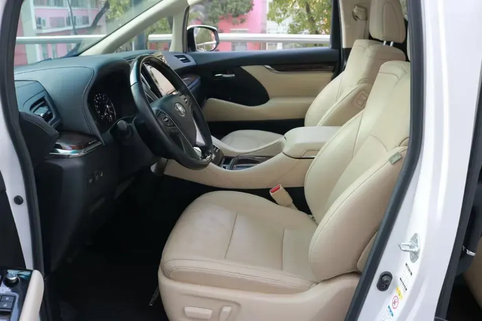 2019 Toyota Alphard 2.5L 117HP L4 E-CVT Hybrid,autocango,china used car exporter,china ev exporter,chinese used car exporter,chinese used ev exporter