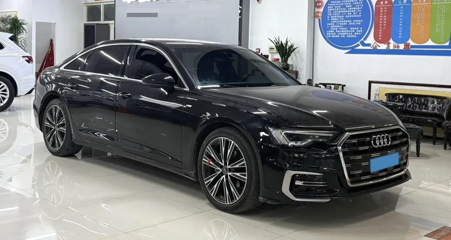 2023 Audi A6L 2.0T 190HP L4 7DCT,autocango,china used car exporter,china ev exporter,chinese used car exporter,chinese used ev exporter