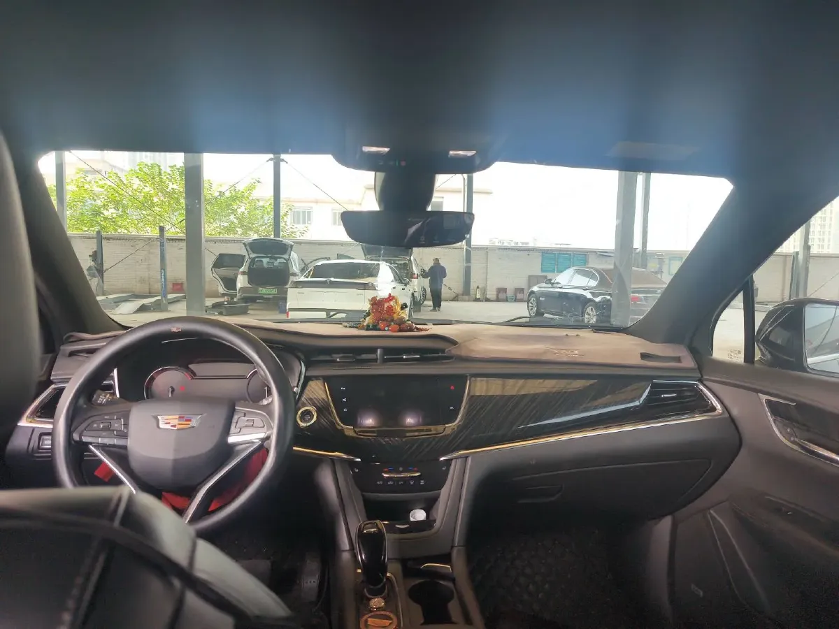 2020 Cadillac XT6 2.0T 237HP L4 9AT,autocango,china used car exporter,china ev exporter,chinese used car exporter,chinese used ev exporter