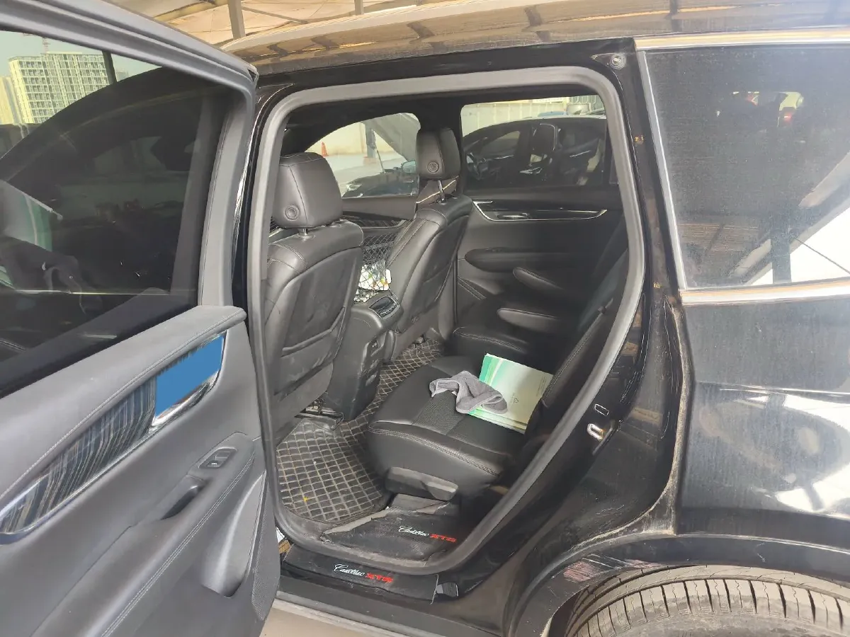 2020 Cadillac XT6 2.0T 237HP L4 9AT,autocango,china used car exporter,china ev exporter,chinese used car exporter,chinese used ev exporter