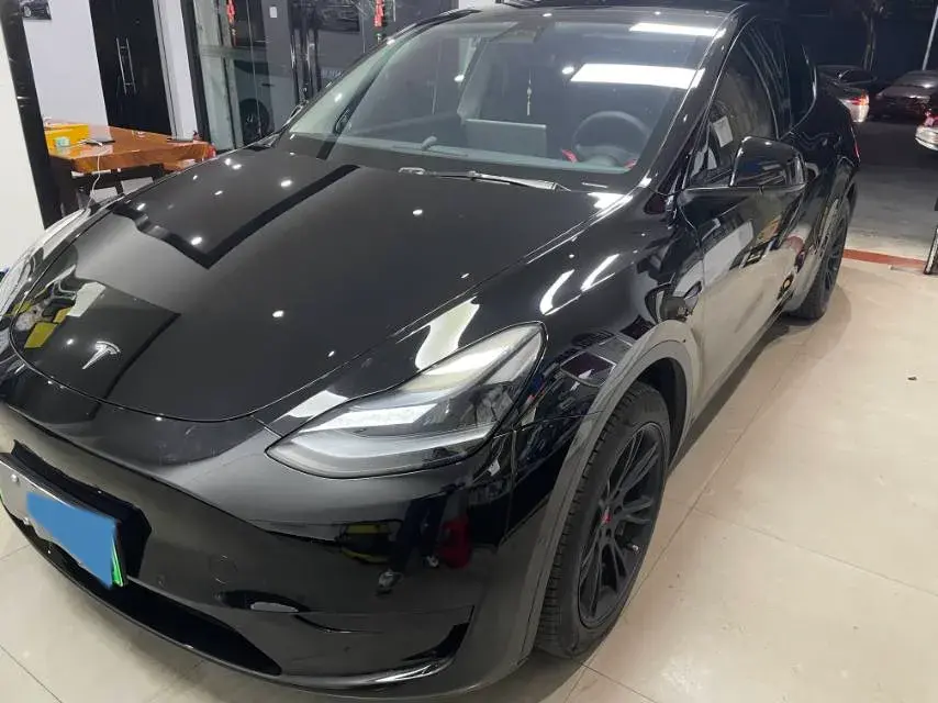 2022 Tesla Model Y BEV 60KWH