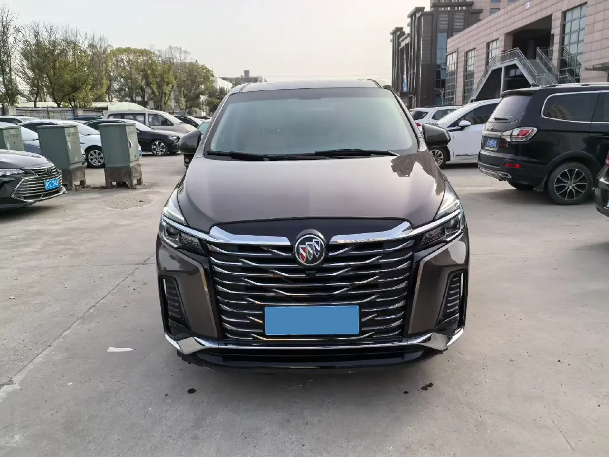 2023 Buick GL8 2.0T 237HP L4 9AT,autocango,china used car exporter,china ev exporter,chinese used car exporter,chinese used ev exporter