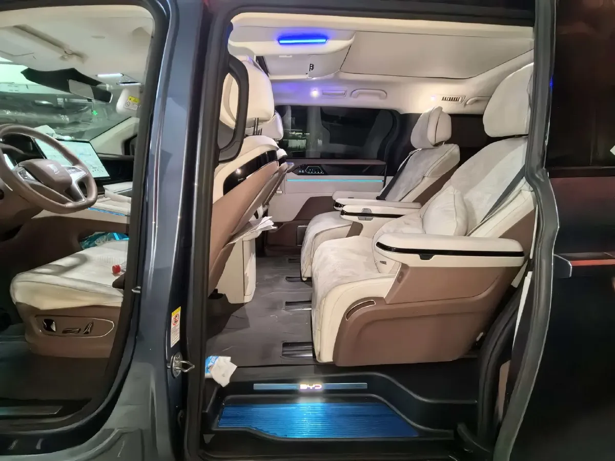 2025 BYD Xia 1.5T 156HP L4 E-CVT PHEV 36.6KWH,autocango,china used car exporter,china ev exporter,chinese used car exporter,chinese used ev exporter