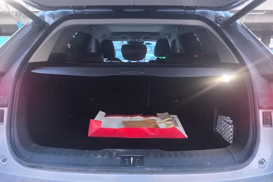 2021 WEY VV6 2.0T 227HP L4 7DCT,autocango,china used car exporter,china ev exporter,chinese used car exporter,chinese used ev exporter