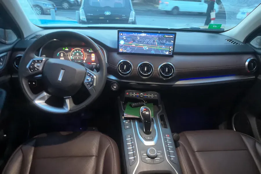 2021 WEY VV6 2.0T 227HP L4 7DCT,autocango,china used car exporter,china ev exporter,chinese used car exporter,chinese used ev exporter