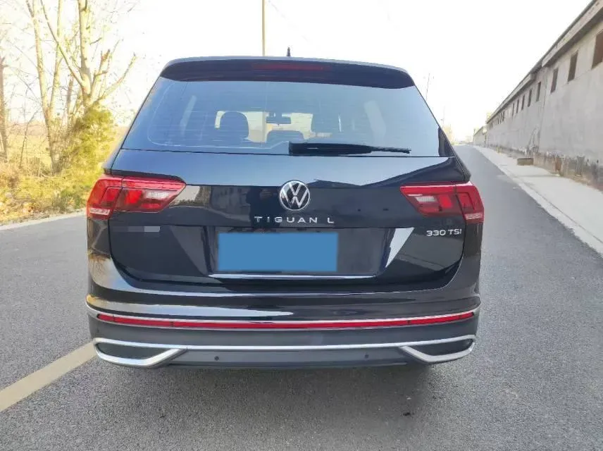 2023 Volkswagen Tiguan L 2.0T 186HP L4 7DCT,autocango,china used car exporter,china ev exporter,chinese used car exporter,chinese used ev exporter