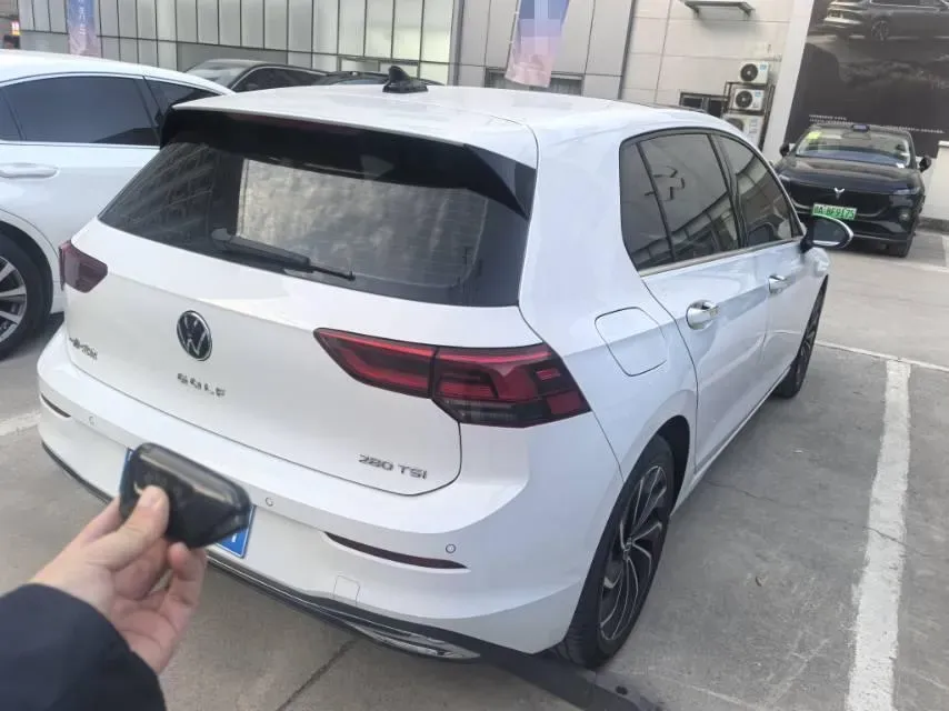 2021 Volkswagen Golf 1.4T 150HP L4 7DCT,autocango,china used car exporter,china ev exporter,chinese used car exporter,chinese used ev exporter