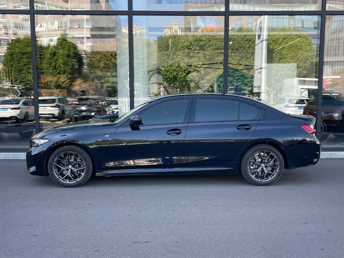 2025 BMW 3 Series 2.0T 245HP L4 8AT,autocango,china used car exporter,china ev exporter,chinese used car exporter,chinese used ev exporter