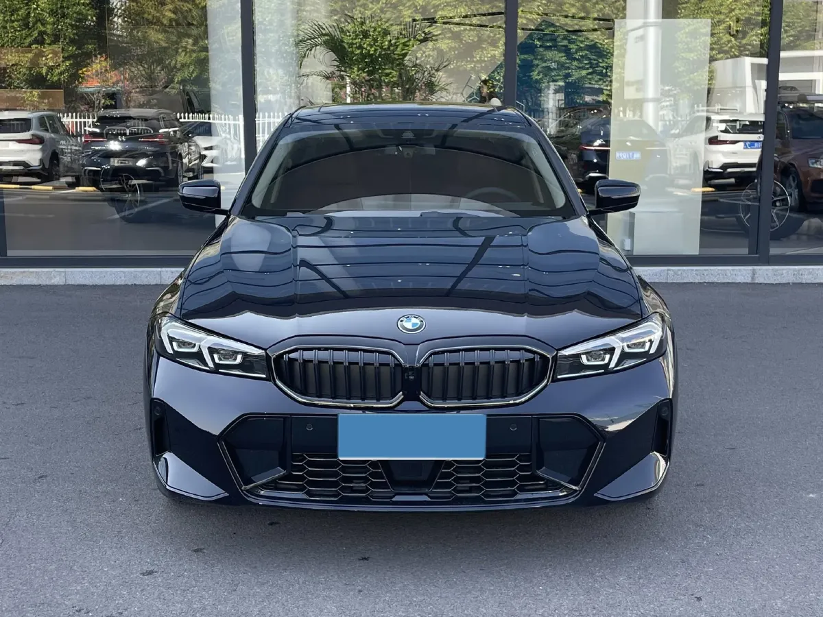 2025 BMW 3 Series 2.0T 245HP L4 8AT,autocango,china used car exporter,china ev exporter,chinese used car exporter,chinese used ev exporter