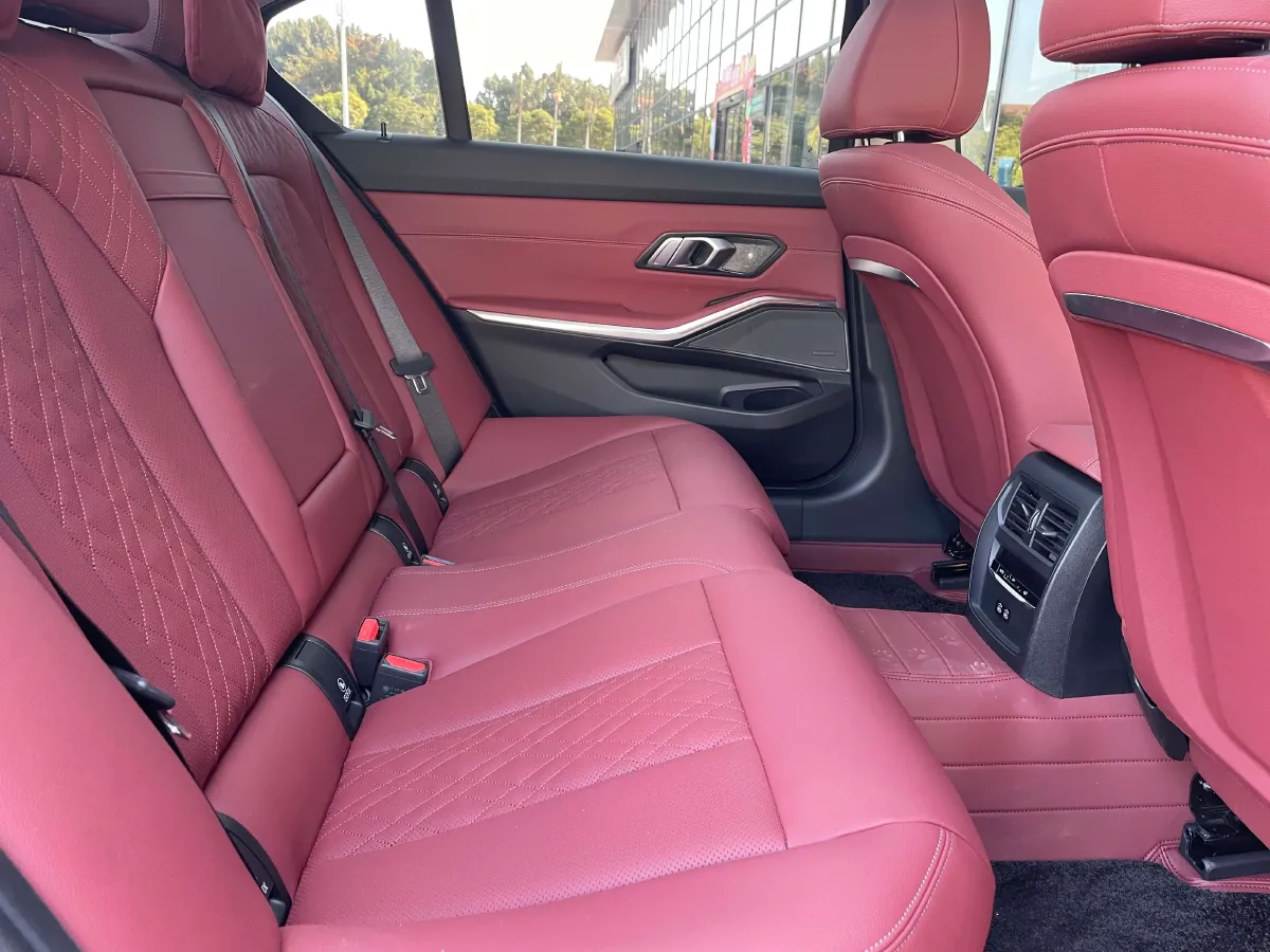 2025 BMW 3 Series 2.0T 245HP L4 8AT,autocango,china used car exporter,china ev exporter,chinese used car exporter,chinese used ev exporter