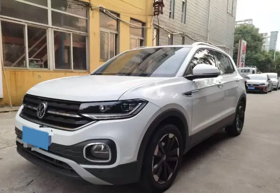 2021 Volkswagen Tacqua 1.5L 113HP L4 6AT