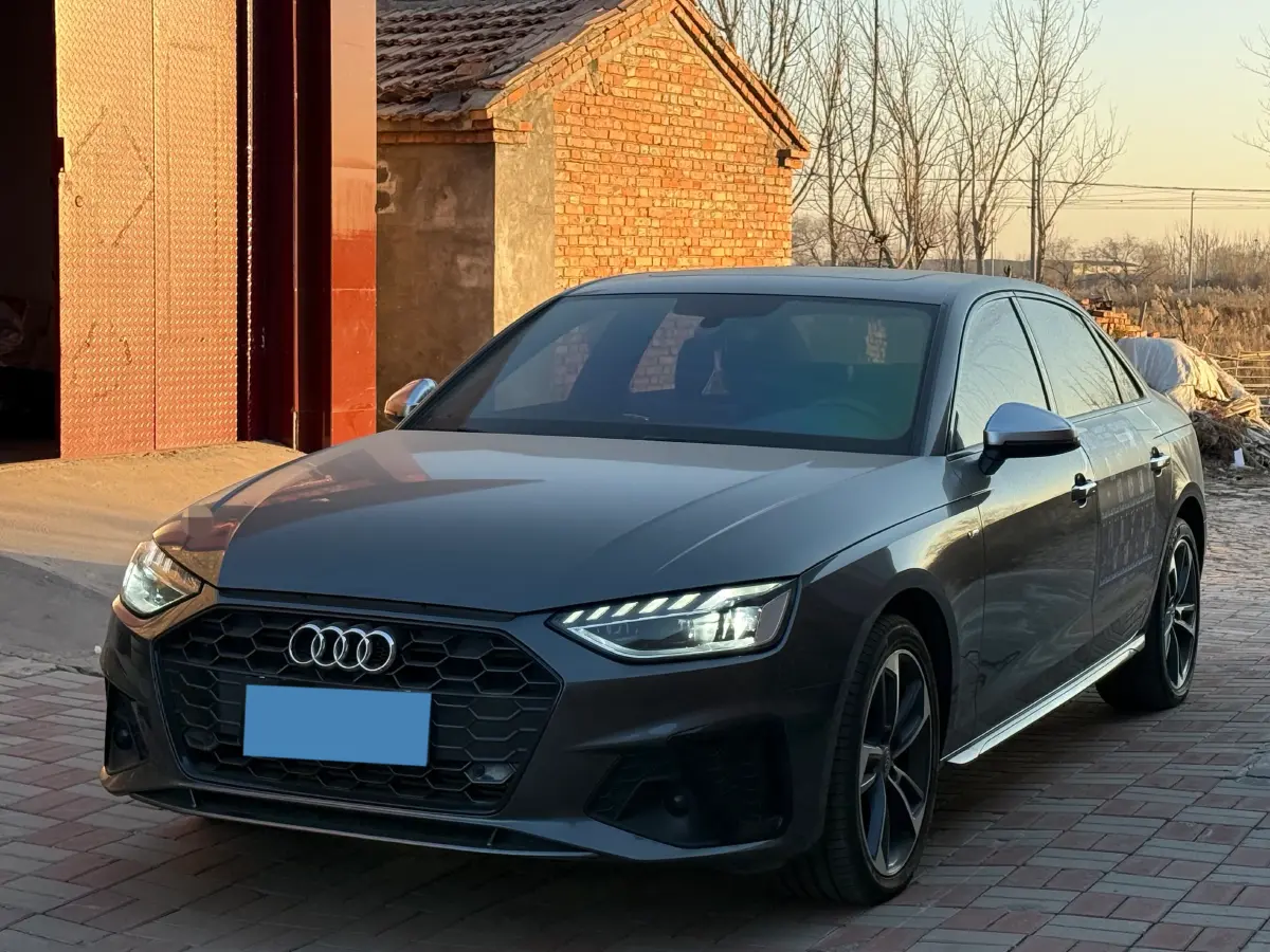 2020 Audi A4L 2.0T 190HP L4 7DCT