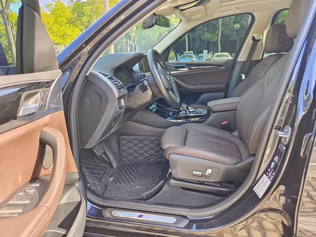 2022 BMW X3 2.0T 184HP L4 8AT,autocango,china used car exporter,china ev exporter,chinese used car exporter,chinese used ev exporter