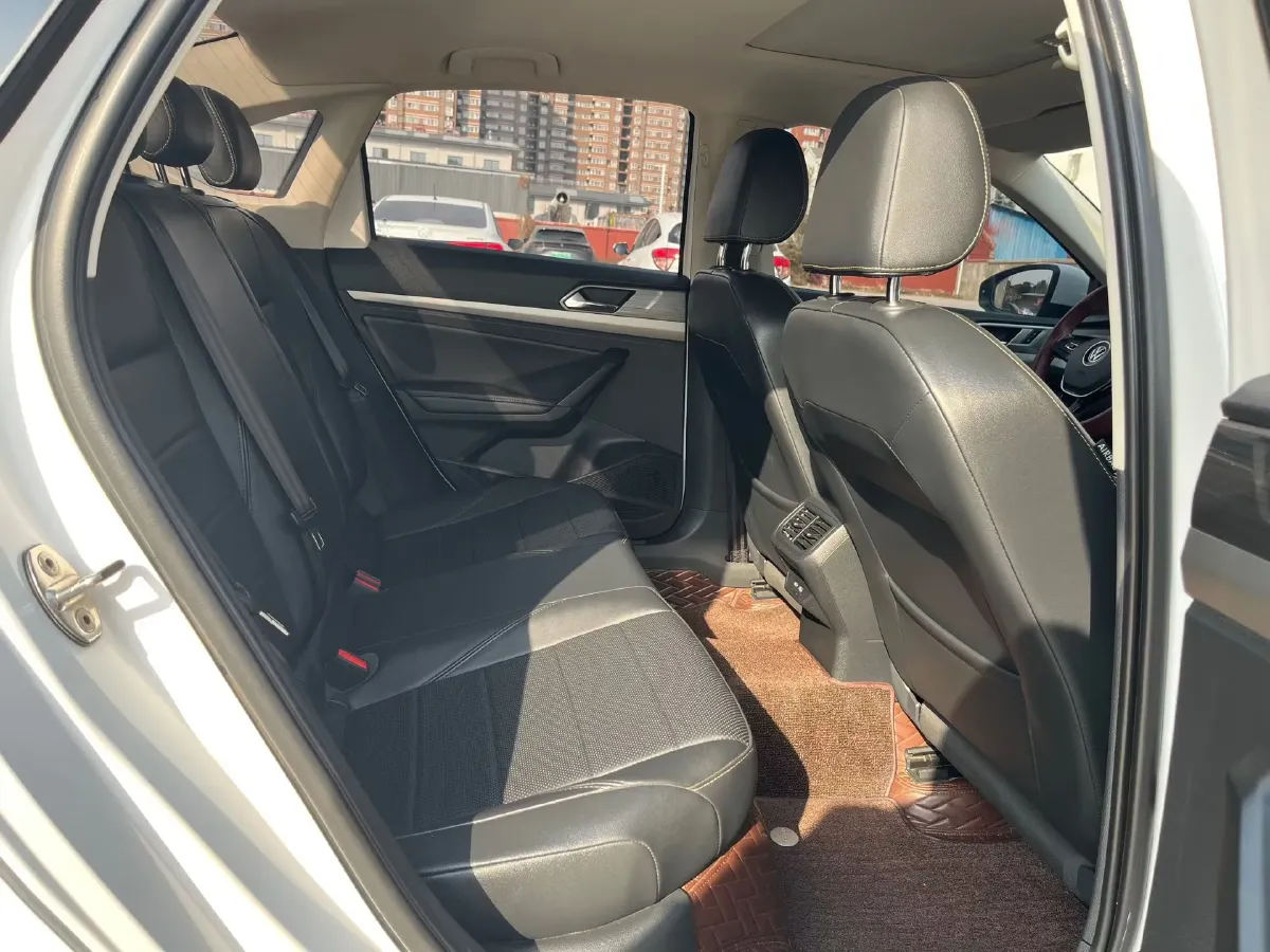 2021 Volkswagen Lavida 1.5L 113HP L4 6AT,autocango,china used car exporter,china ev exporter,chinese used car exporter,chinese used ev exporter