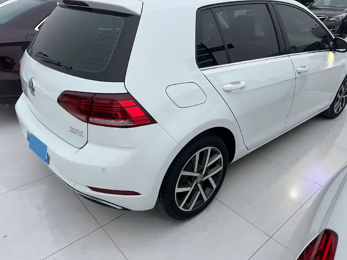 2019 Brilliance Auto V7 1.8T 231HP L4 7DCT,autocango,china used car exporter,china ev exporter,chinese used car exporter,chinese used ev exporter