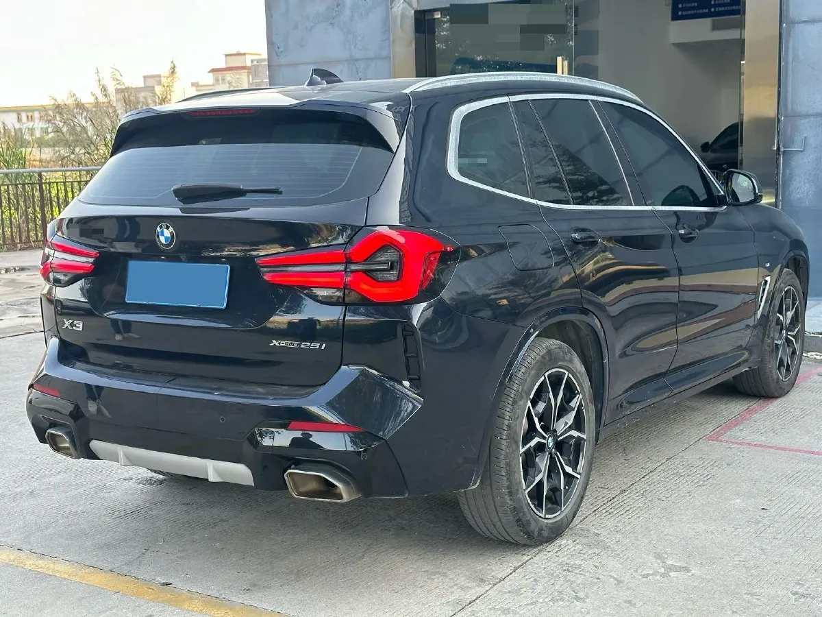 2022 BMW X3 2.0T 184HP L4 8AT,autocango,china used car exporter,china ev exporter,chinese used car exporter,chinese used ev exporter