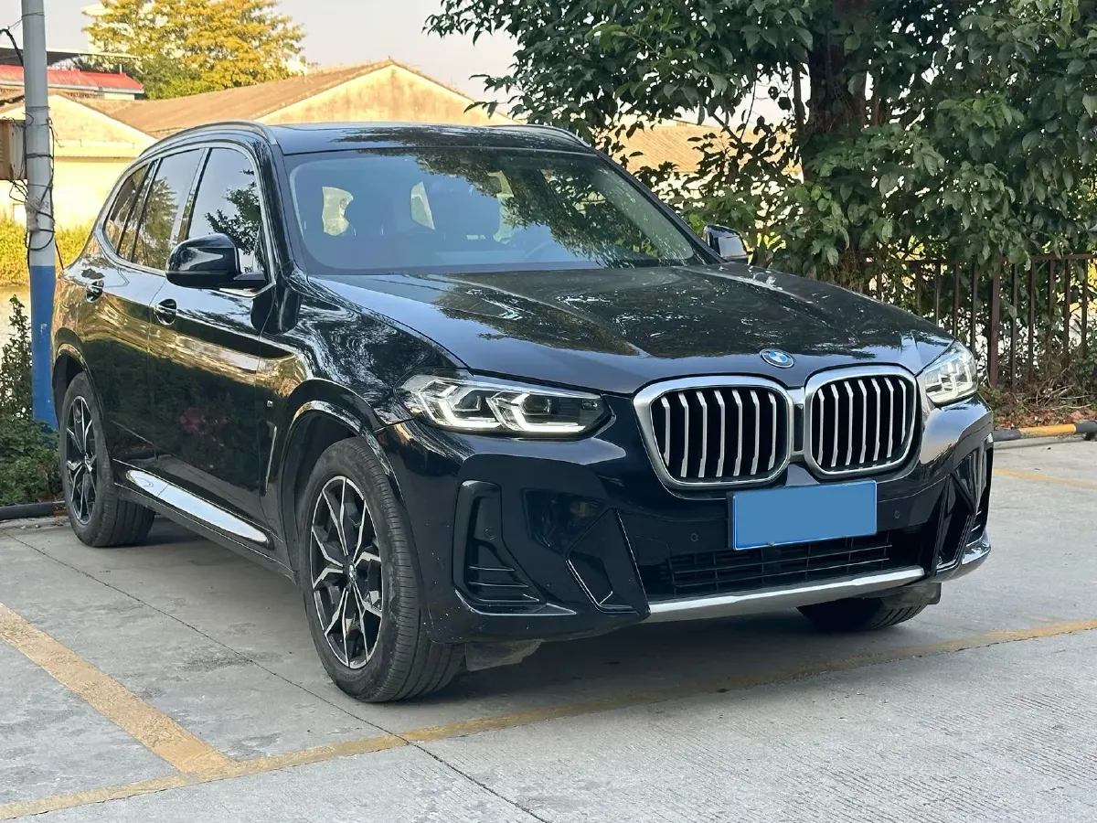 2022 BMW X3 2.0T 184HP L4 8AT,autocango,china used car exporter,china ev exporter,chinese used car exporter,chinese used ev exporter