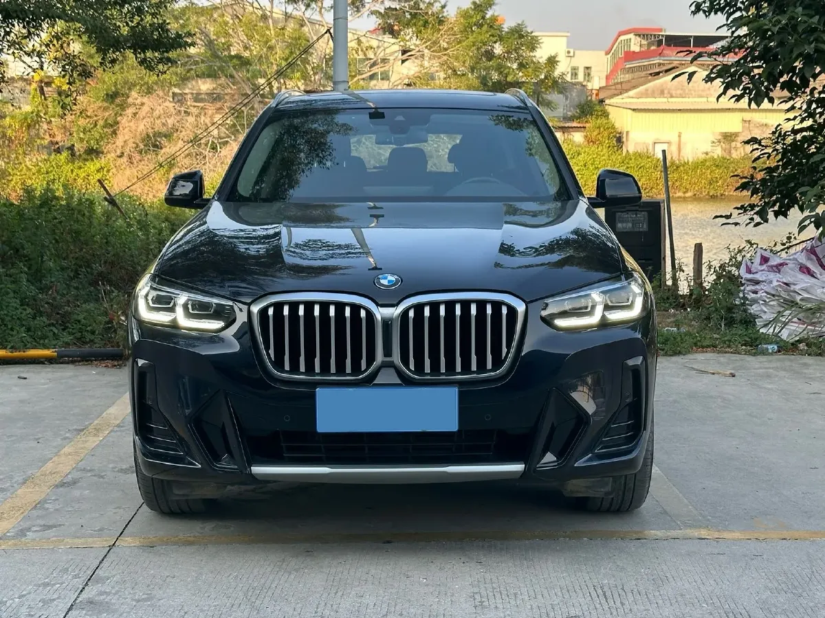 2022 BMW X3 2.0T 184HP L4 8AT,autocango,china used car exporter,china ev exporter,chinese used car exporter,chinese used ev exporter