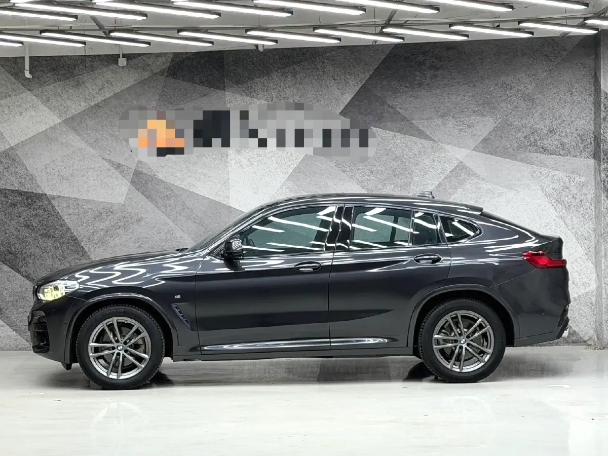 2019 BMW X4 2.0T 184HP L4 8AT,autocango,china used car exporter,china ev exporter,chinese used car exporter,chinese used ev exporter