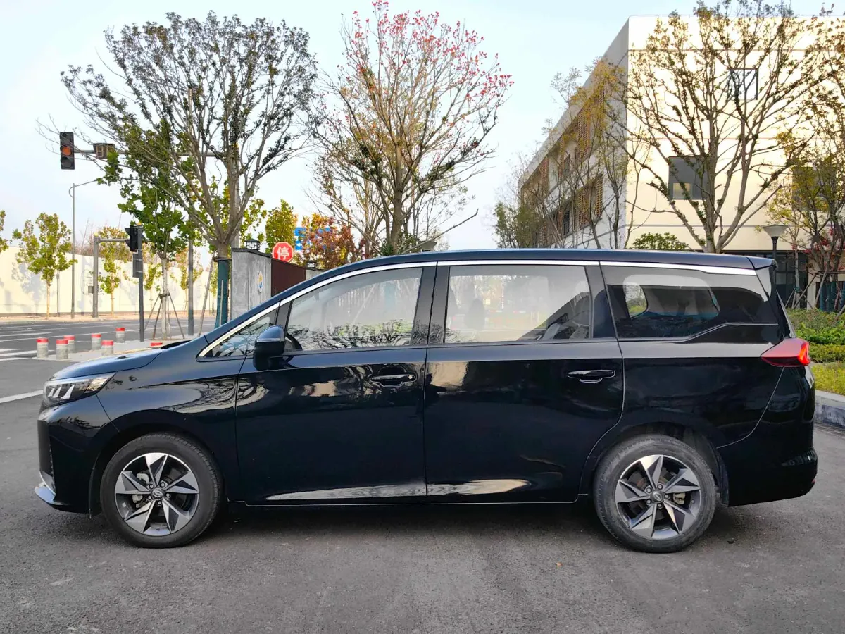 2021 GAC Trumpchi M6 1.5T 169HP L4 7DCT,autocango,china used car exporter,china ev exporter,chinese used car exporter,chinese used ev exporter