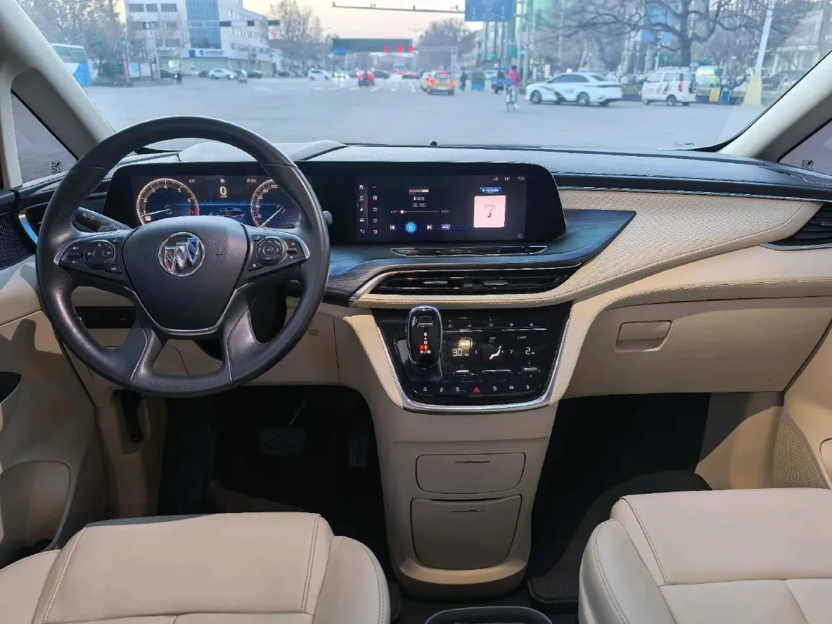 2023 Buick GL8 2.0T 237HP L4 9AT,autocango,china used car exporter,china ev exporter,chinese used car exporter,chinese used ev exporter