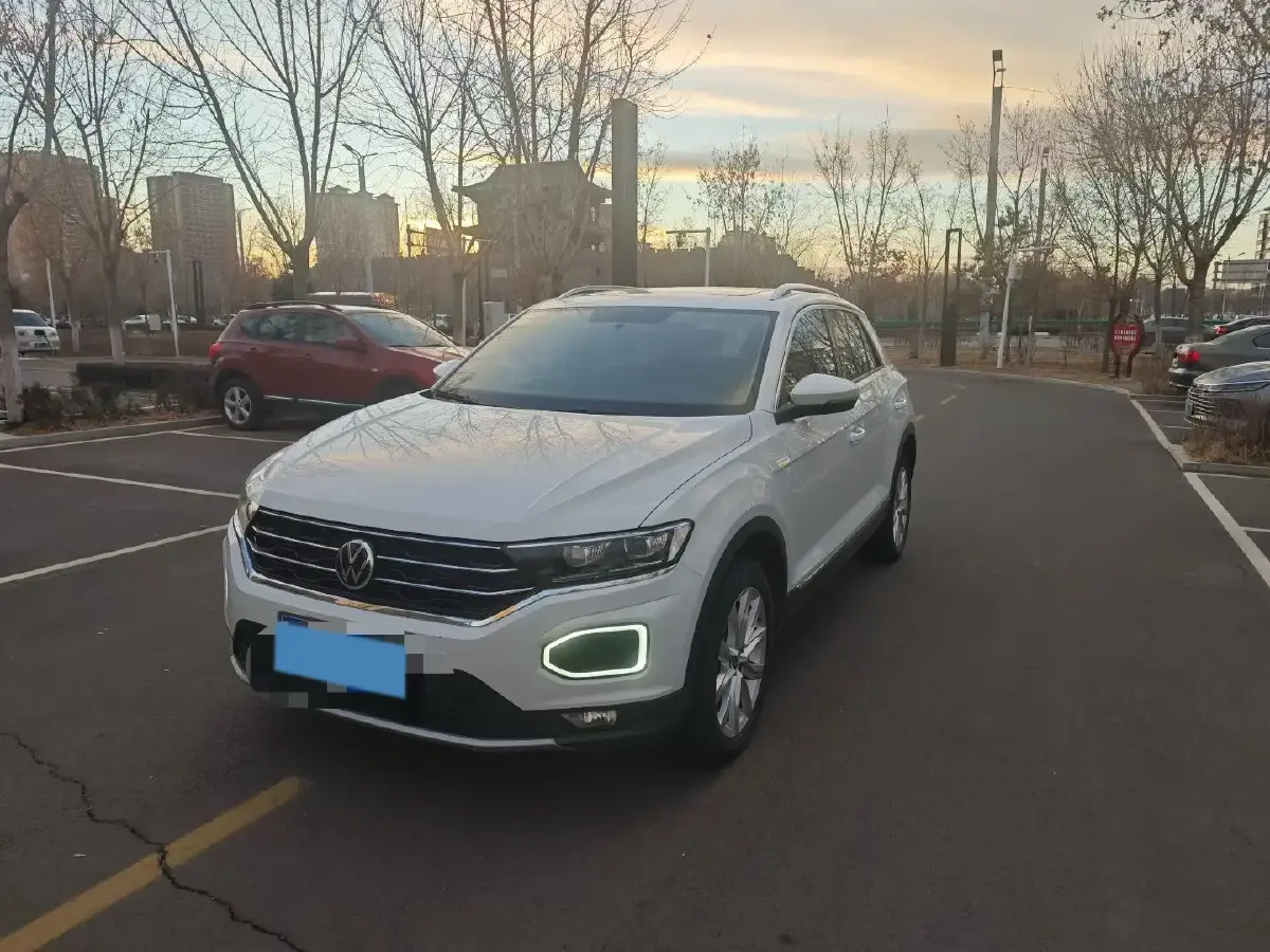 2021 Volkswagen T-Roc 1.4T 150HP L4 7DCT