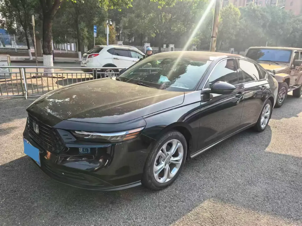 2023 Honda Accord 1.5T 192HP L4 CVT