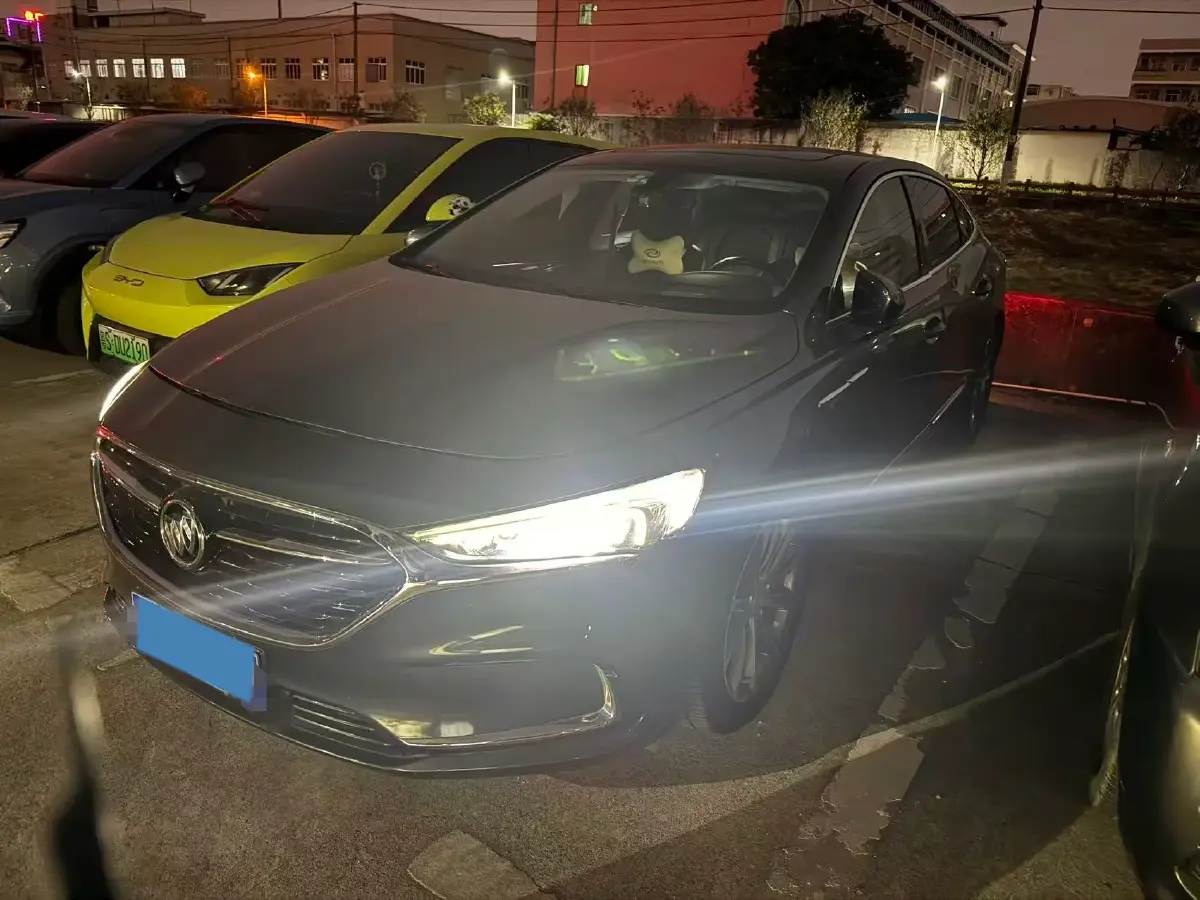 2022 Buick Larcosse 1.5T 169HP L4 9AT