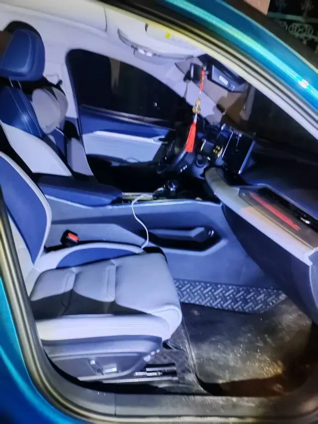 2021 Geely Preface 2.0T 190HP L4 7DCT,autocango,china used car exporter,china ev exporter,chinese used car exporter,chinese used ev exporter