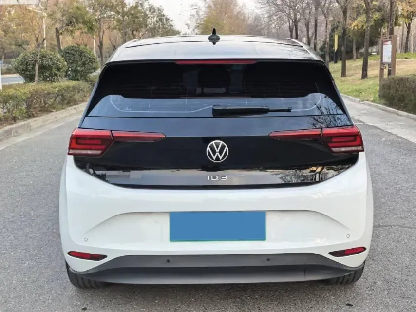 2025 Volkswagen ID.3 BEV 52.8KWH,autocango,china used car exporter,china ev exporter,chinese used car exporter,chinese used ev exporter