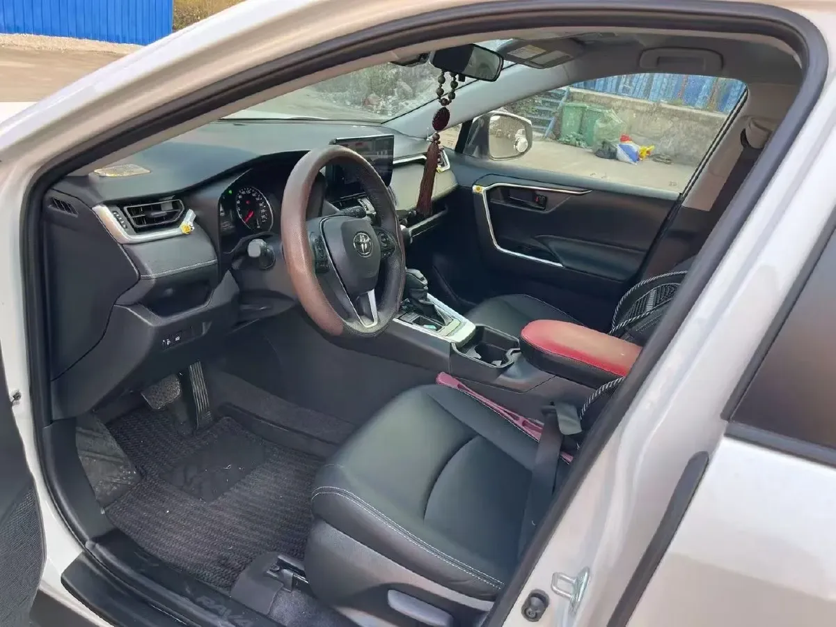 2023 Toyota RAV4 2.0L 171HP L4 CVT,autocango,china used car exporter,china ev exporter,chinese used car exporter,chinese used ev exporter