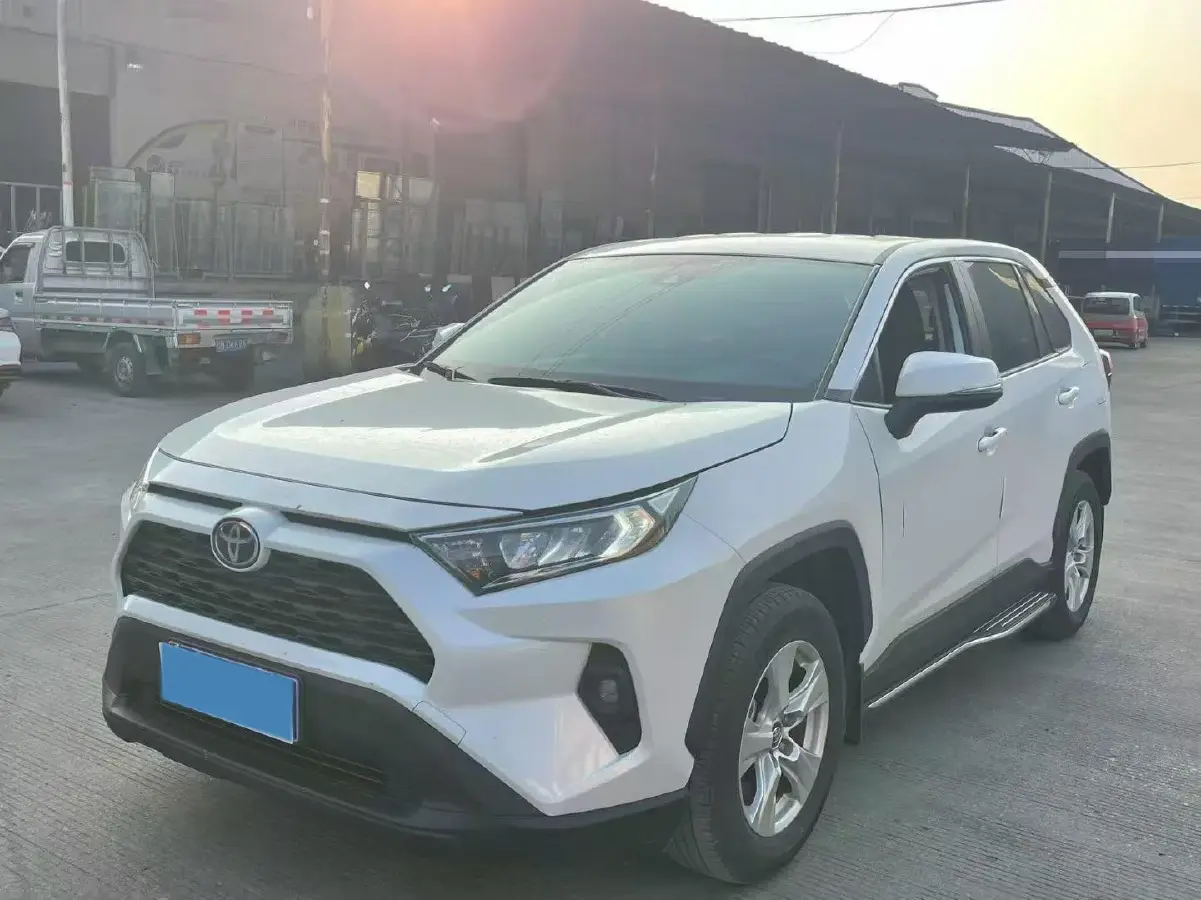 2023 Toyota RAV4 2.0L 171HP L4 CVT