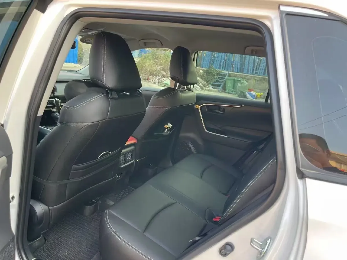 2023 Toyota RAV4 2.0L 171HP L4 CVT,autocango,china used car exporter,china ev exporter,chinese used car exporter,chinese used ev exporter