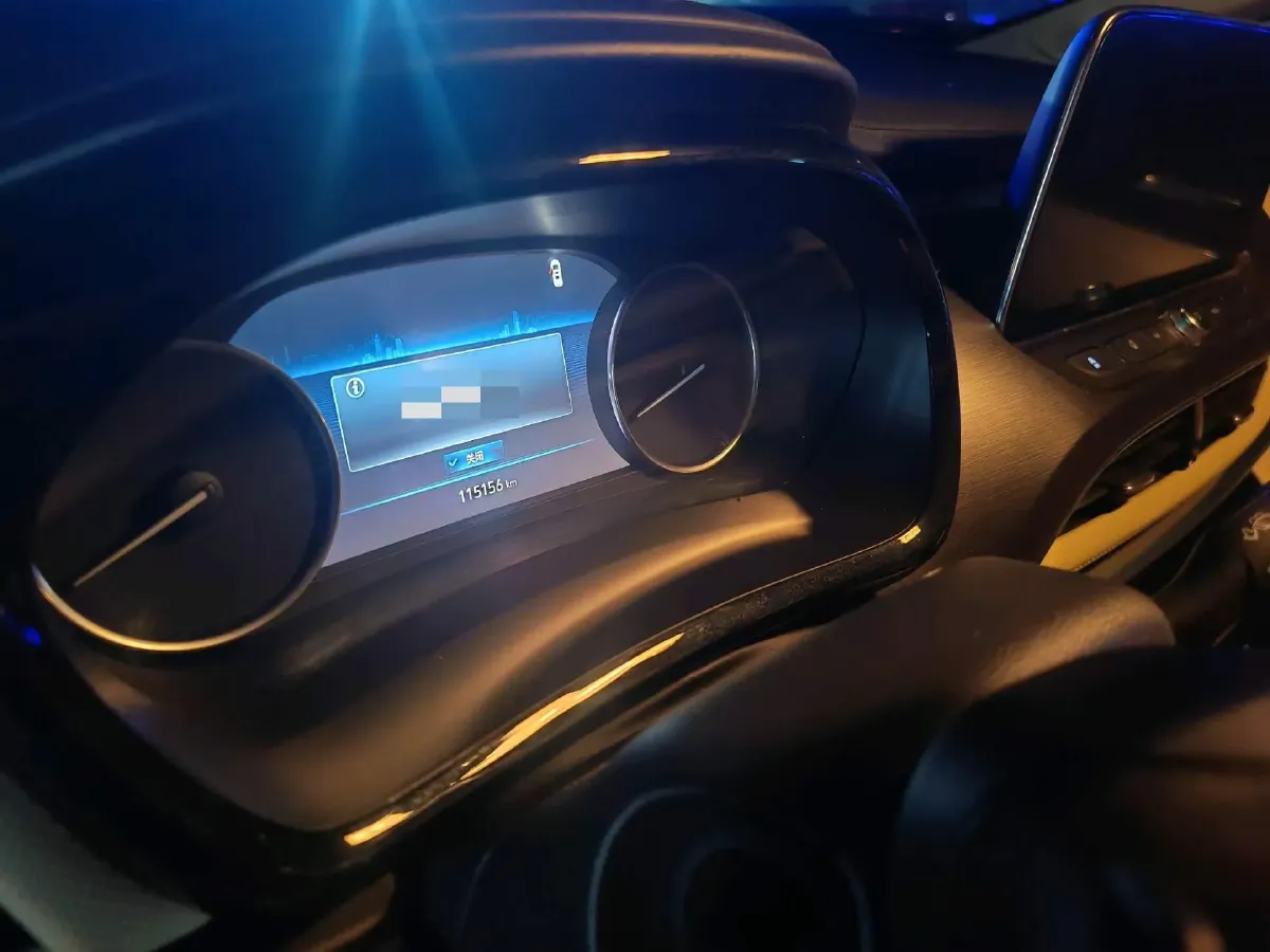 2022 Buick GL8 2.0T 237HP L4 9AT,autocango,china used car exporter,china ev exporter,chinese used car exporter,chinese used ev exporter